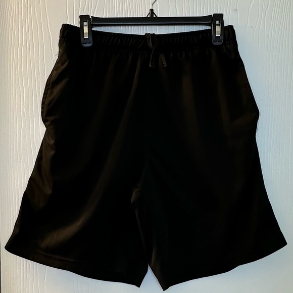 Starter black athletic shorts with pockets men’s medium inseam 9”‎ - Picture 1 of 5